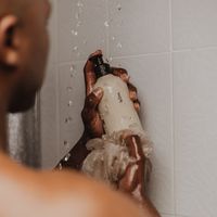 Lelive. Clean Slate | Cleanse + Renew Body Wash